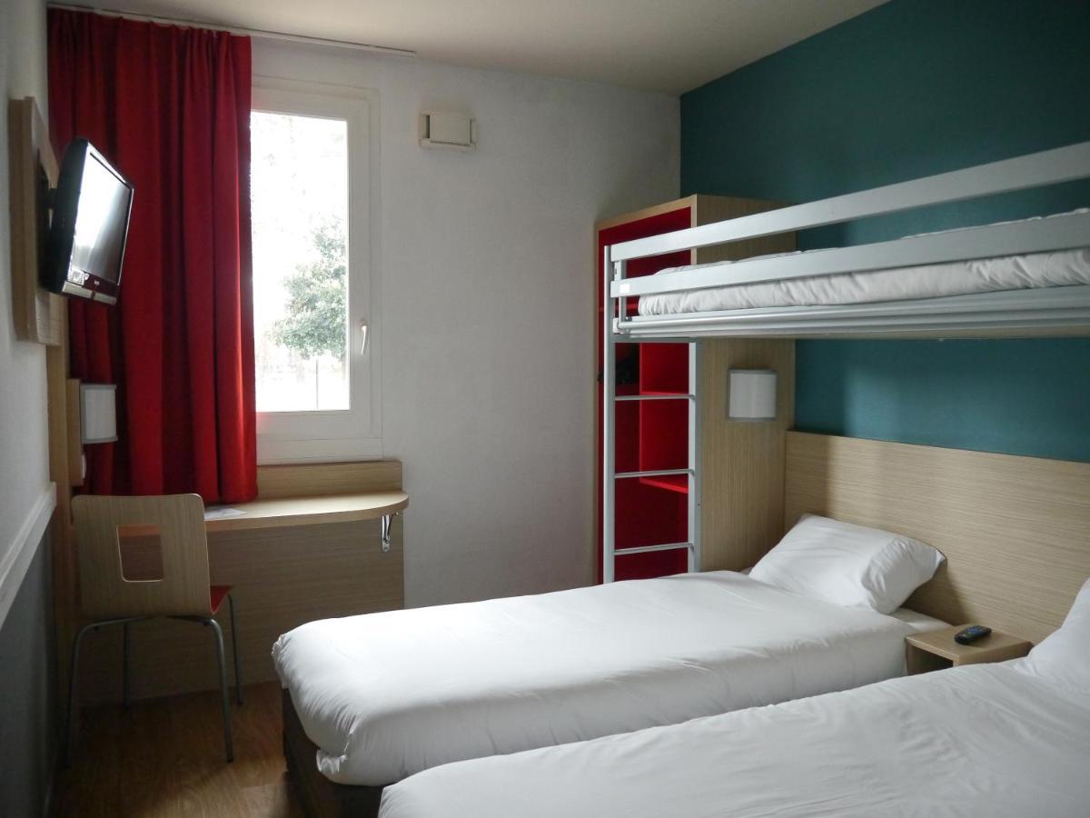 Kyriad Direct Mont De Marsan - St Avit Saint-Avit  Exterior photo