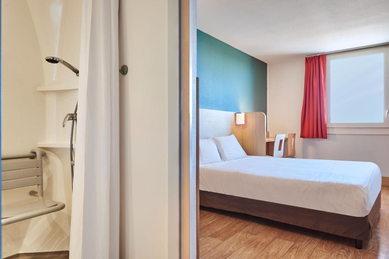 Kyriad Direct Mont De Marsan - St Avit Saint-Avit  Exterior photo