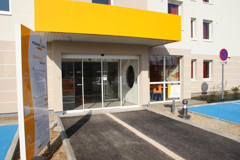 Kyriad Direct Mont De Marsan - St Avit Saint-Avit  Exterior photo