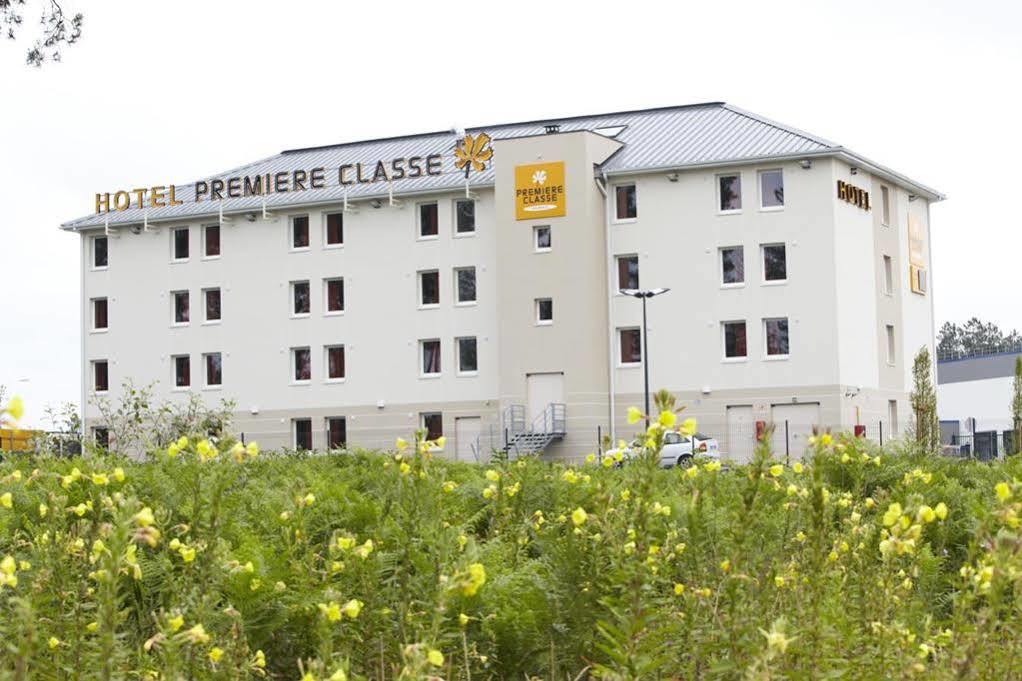 Kyriad Direct Mont De Marsan - St Avit Saint-Avit  Exterior photo
